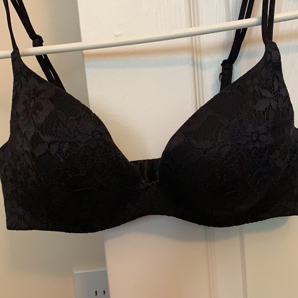 Victoria’s Secret bra - Picture 2 of 4